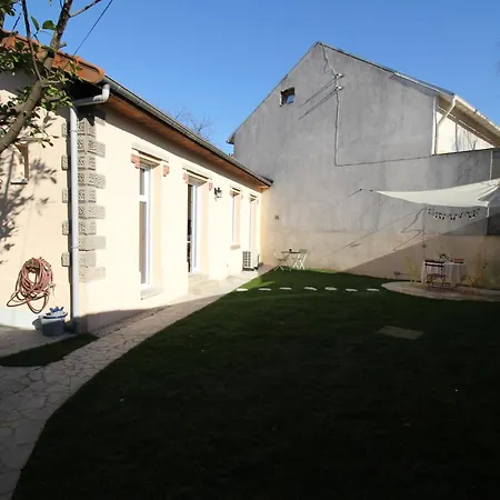 Holiday home La Maison De Louise Aulnay-sous-Bois
